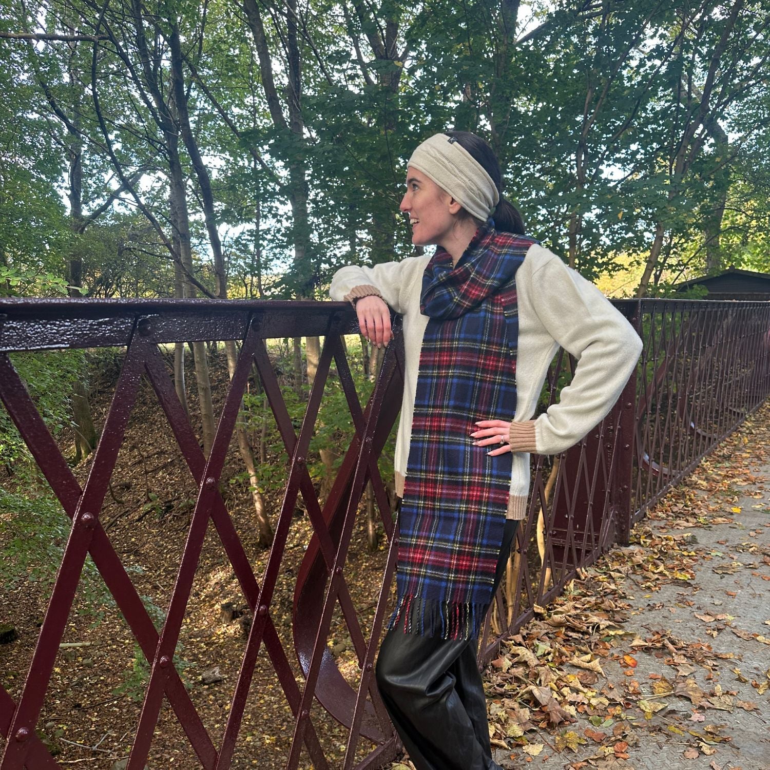 Oban Navy Stewart Cashmere Scarf