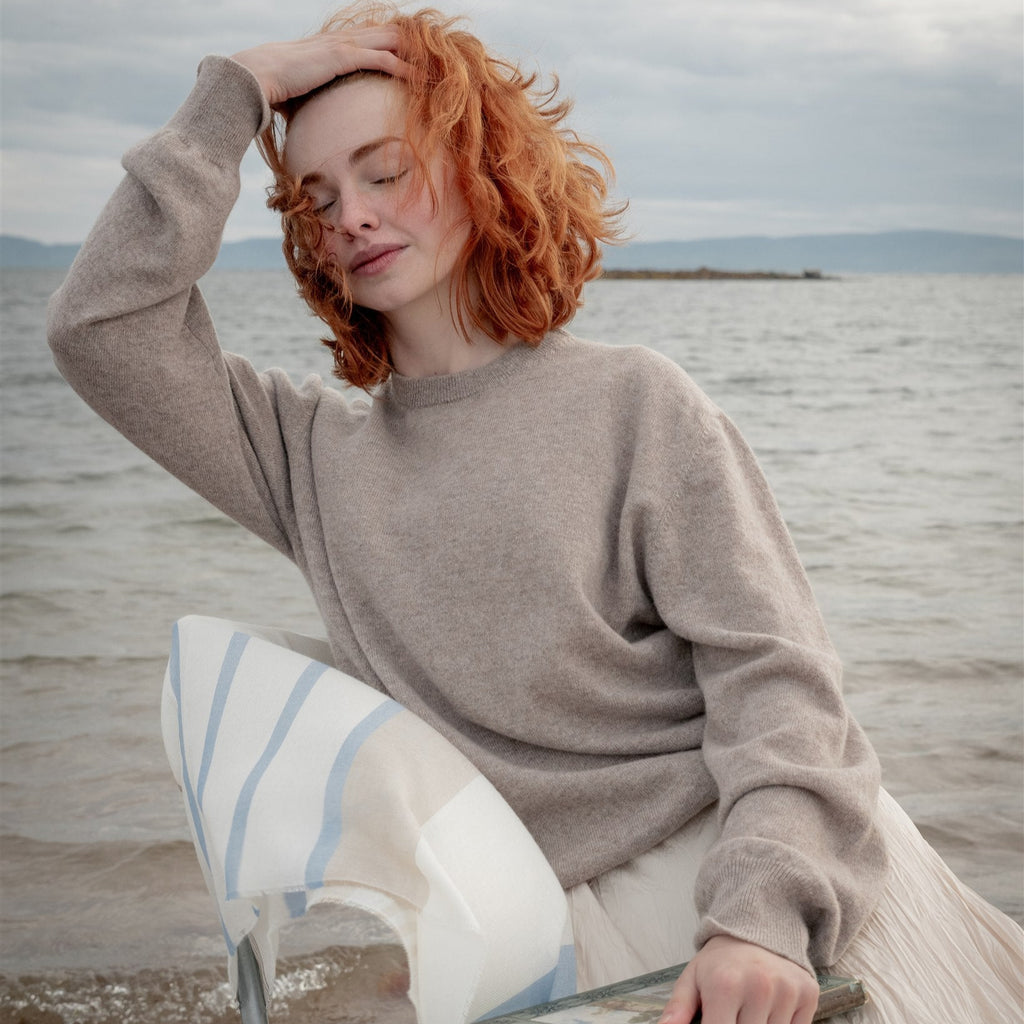 Unisex Black Fine Plain Cashmere Crew Neck Sweater