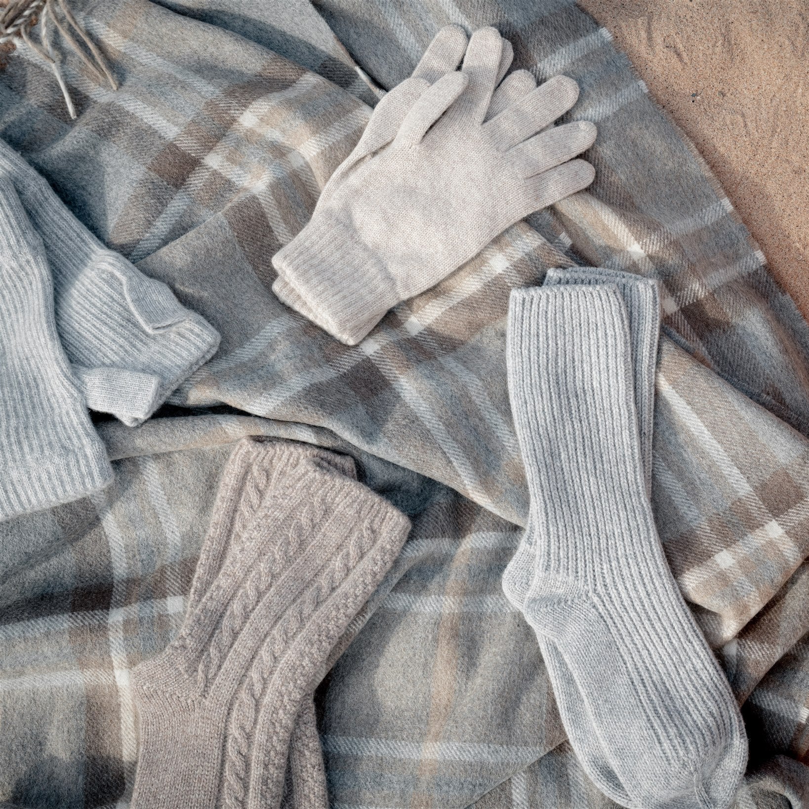 Ladies Taupe Ribbed Cashmere Bed Socks