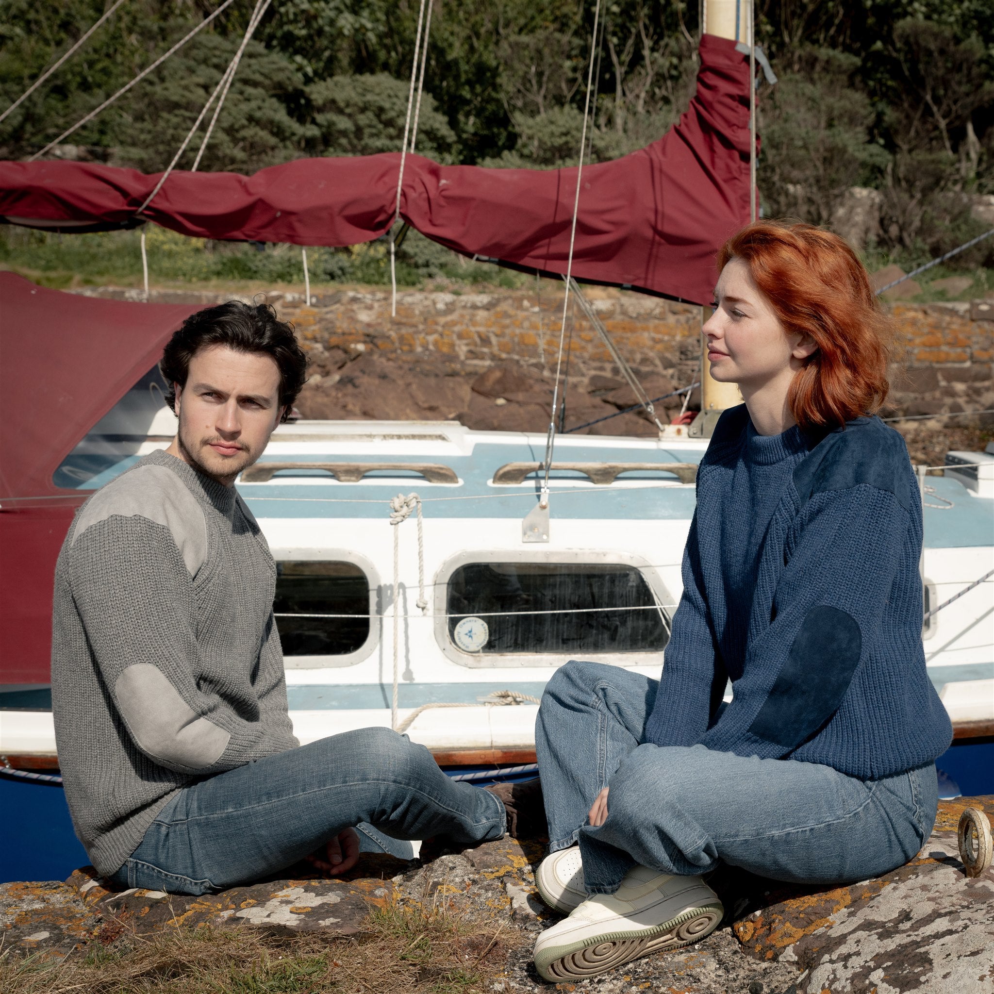 Unisex Navy Fisherman's Rib Cashmere Crew Neck Sweater