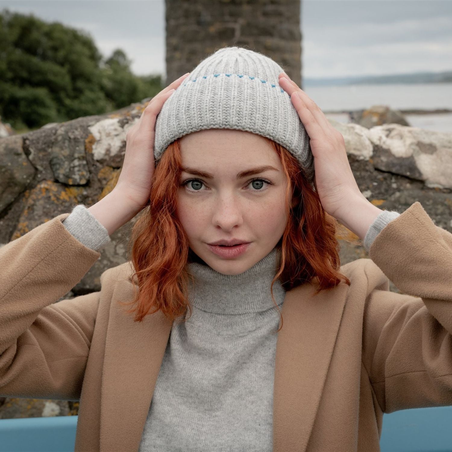 Knitted Light Grey Chunky Ribbed Cashmere Beanie Hat