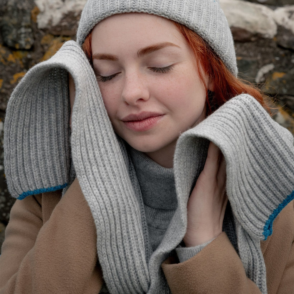 Knitted Black Chunky Ribbed Cashmere Scarf