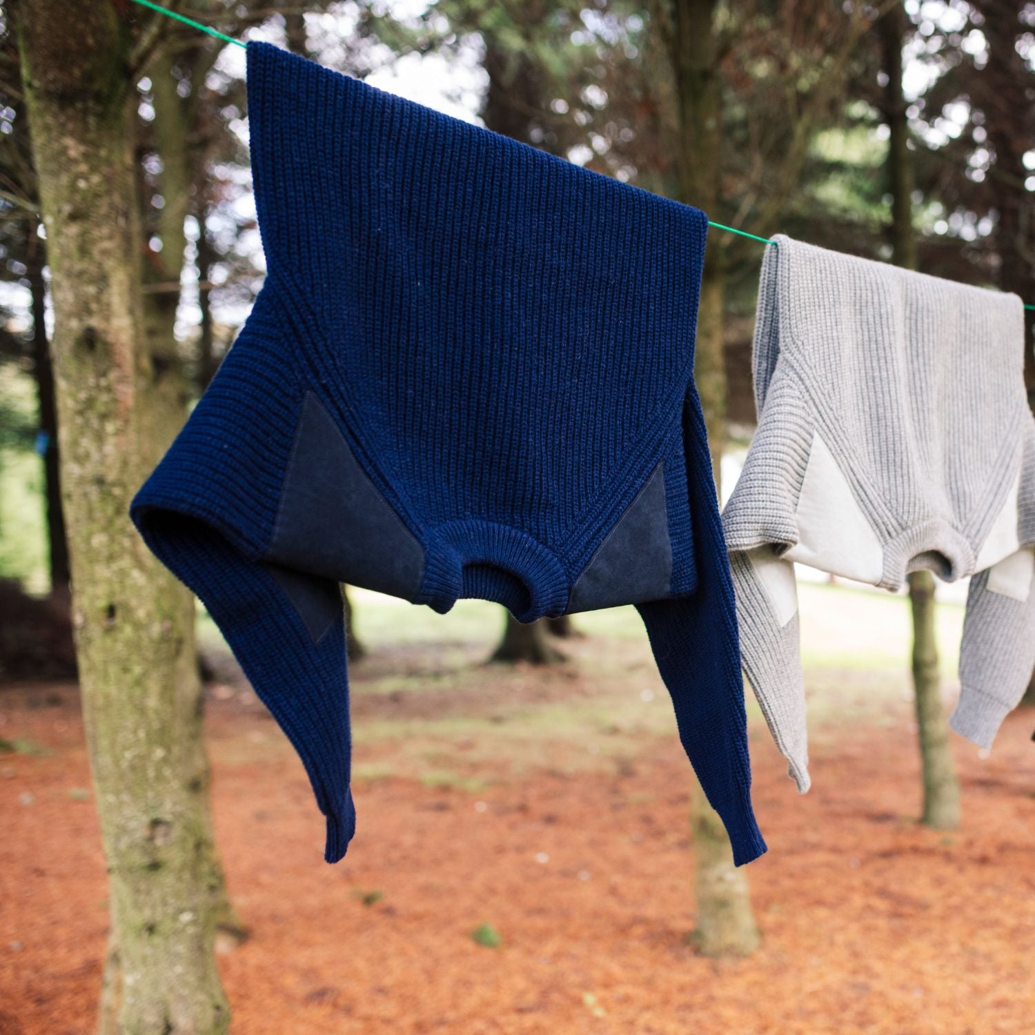 Unisex Navy Fisherman's Rib Cashmere Crew Neck Sweater