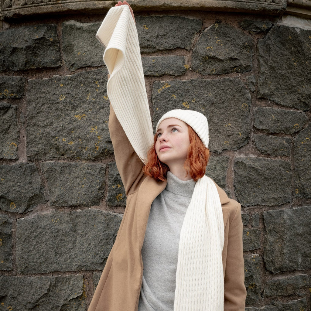 Knitted Black Chunky Ribbed Cashmere Beanie Hat & Scarf Set