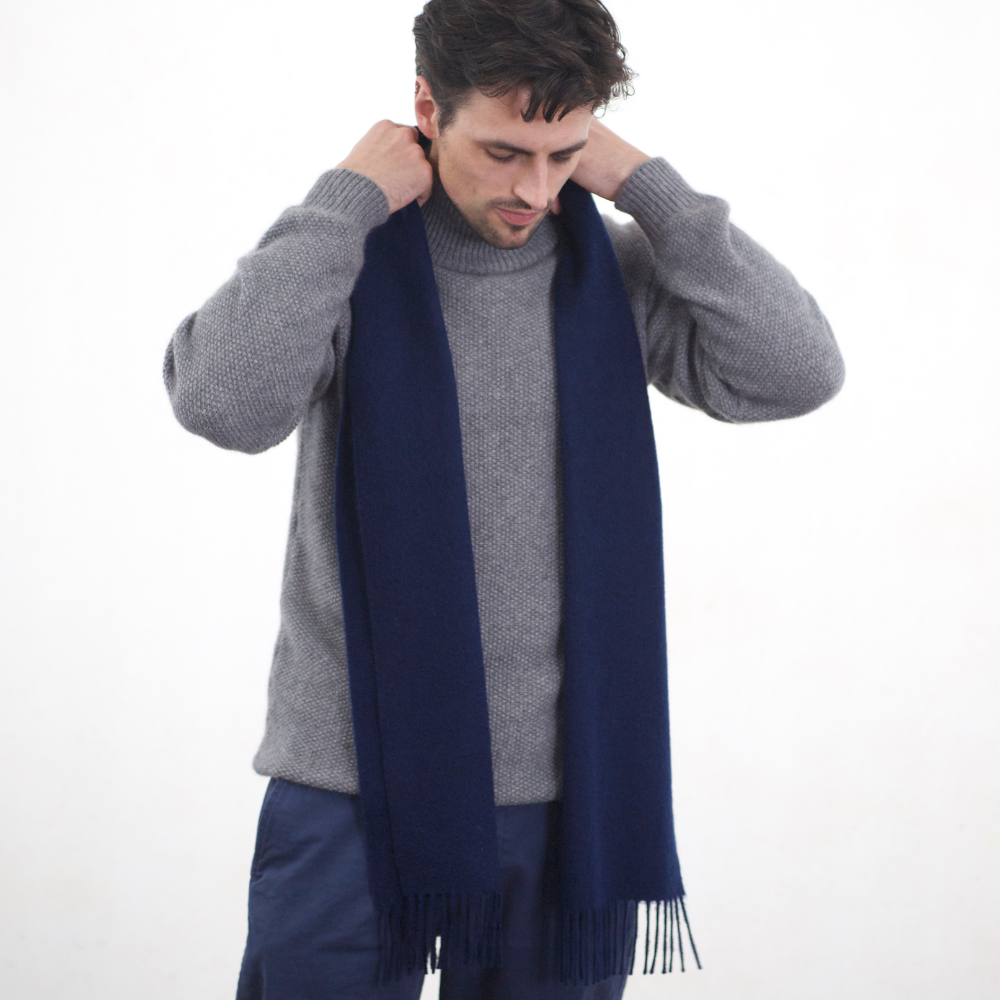 Oban Navy Cashmere Scarf